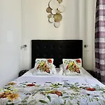 Apartment Victoria *