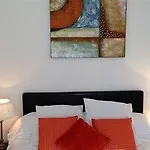 Victoria Apartment