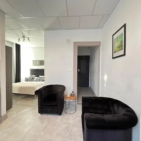 Victoria Apartment *